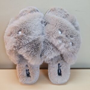 thumbnail image 2 of Spesoul Fuzzy House Slippers For Women Men Indoor Closed Back Lightweight Cozy Faux Furry Lining Barefoot House Shoes 2 of 13